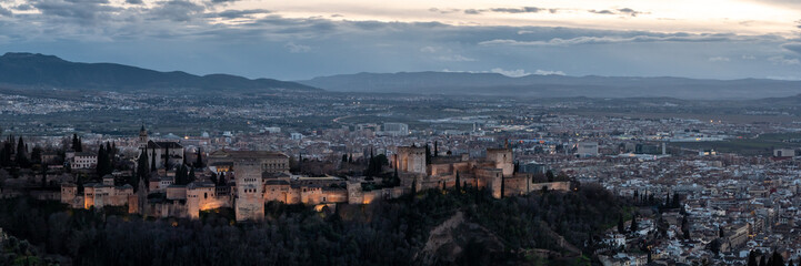 Fototapeta na wymiar Alhambra at Sunset in Granada