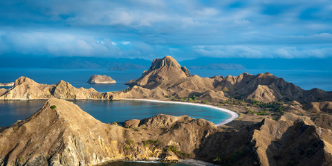 padar island in komodo national park