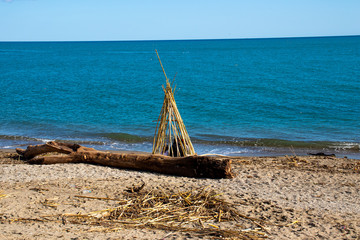 tienda india en la playa © aaron