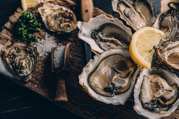 Fresh oysters with lemon ice and white wine.