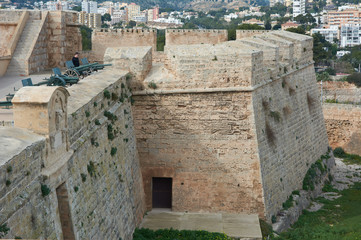 Fototapeta na wymiar Museo historico Militar Castillo de San Carlos En palma de Mallorca