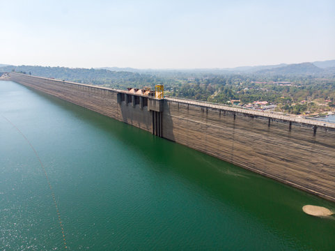 View of Khun Dan Prakarn Chon Dam