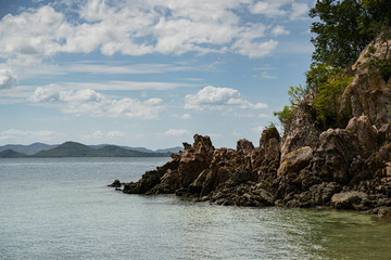 Obraz premium Photo of rocky shore in the wild nature