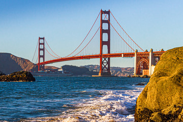 Golden Gate Bridge im Abendlicht