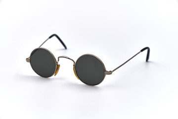 Gafas de sol antigüas redondas