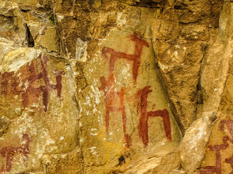 Ancient Tribal Cave Drawings Of Animals In Peru