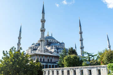 Fototapeta na wymiar Sultan Ahmed Mosque, historic mosque located in Istanbul, Turkey. Constructed between 1609 and 1616 during the rule of Ahmed I. six minarets and eight secondary domes.