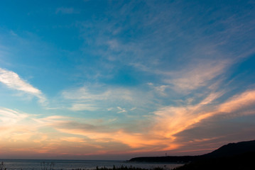 山と夕焼け雲