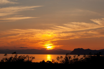 北海道噴火湾の夕陽