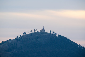 La ermita de la montaña