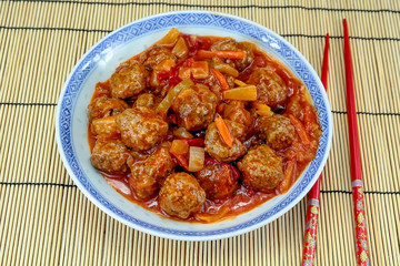 boulettes de boeuf sauce aux légumes