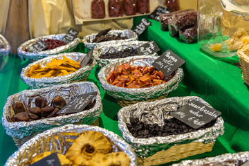 Trockenobst auf der Auer Dult in München_9827