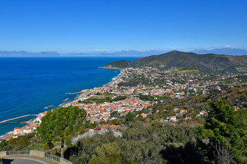 Fototapeta na wymiar View of the town of Castellabate, on the coasta of the southern Italy sea