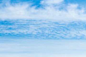 Wolkengebilde Mit blauem Himmel als Hintergrund-Textur 