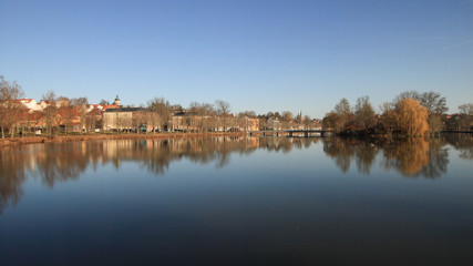 Obraz premium Sonniger Wintertag am Großen Teich in Altenburg