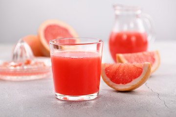 Freshly prepared grapefruit juice