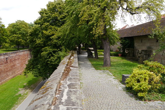 Bürgermeistergarten Stadtmauer Zwinger Nürnberg