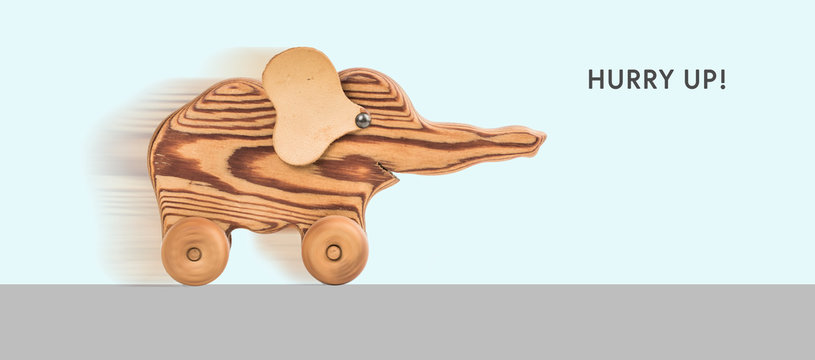 Holzspielzeug, rollender Elefant