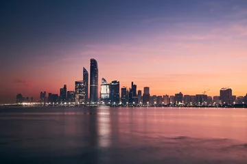 Crédence de cuisine en verre imprimé Abu Dhabi Paysage urbain Abu Dhabi au lever du soleil