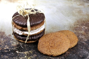 Original Nuremberg Lebkuchen (gingerbread) on a vintage baking plate. Nuremberg is a city in Germany and well-known for its gingerbread skilled crafts and trades.