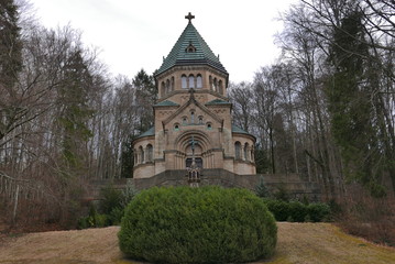 Fototapeta na wymiar Votivkapelle in Berg am Starnberger See, wo König Ludwig II. sein ungeklärtes Ende fand