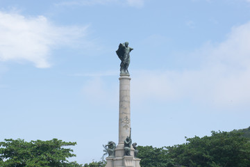 estatua cerca del pan de azucar, rio de janeiro, brasil