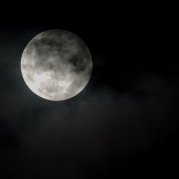 Full Moon © Marcos