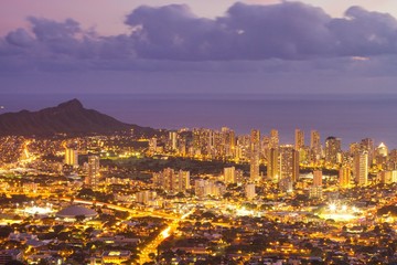 Obraz premium waikiki night view honolulu hawaii