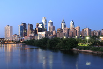 Fototapeta na wymiar Skyline view of Philadelphia, Pennsylvania at night
