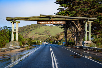 Memorial Arch at Eastern View on Great Ocean Road, Victoria, Australia