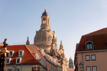 Fototapeta na wymiar Frauenkirche church in Dresden
