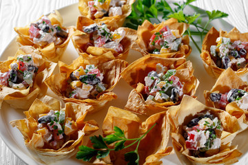 Chicken red bean pepper salad wonton cups
