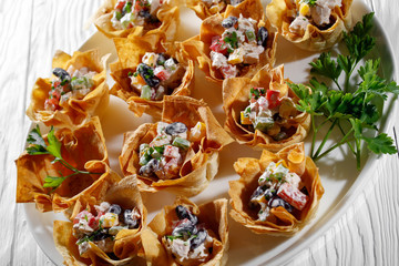 chicken red bean avocado salad Wonton Cups
