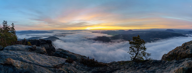 Sonnenaufgang Sächsische Schweiz Lilienstein © David