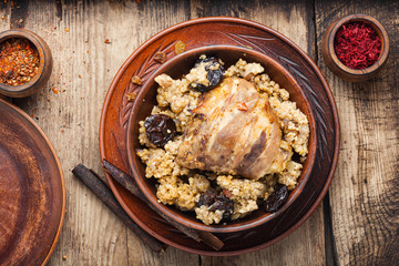Stewed chicken thighs and porridge