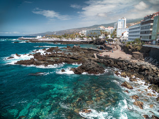 Fototapeta premium Beautiful image of ocean lagoon and beaches in city of Puerto de la Cruz, tenerife, Canary islands
