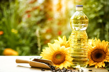 edible sunflower oil product food industry - obrazy, fototapety, plakaty