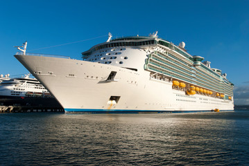 Fototapeta na wymiar San Juan Cruise Ships in Late Afternoon Sunlight