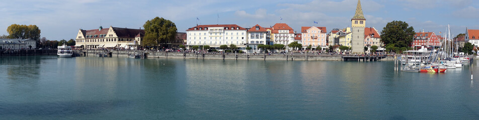 Panorama: Hafen in Lindau