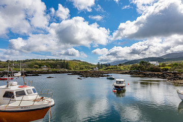 Fototapeta na wymiar Irish fishing boats in the bay 