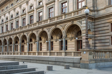 Fototapeta na wymiar Fassade von Nationaltheater in Prag