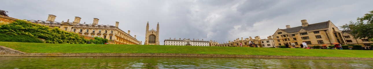 Fototapeta na wymiar Exterior view of the King's College from River Cam