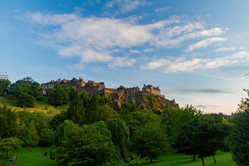 Obraz premium Afternoon sunny view of the Ediburgh Castle
