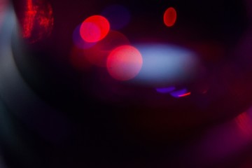 Out of Focus Light Reflections