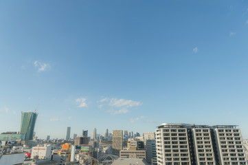 Obraz premium 東京都渋谷区から見た東京のビル群の街並み