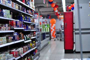 Obraz premium Supermarket Aisle