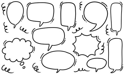 Fototapeta premium Hand drawn set of speech bubbles. Doodle set element. Vector illustration.