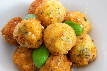 Deep Fried Risotto Balls