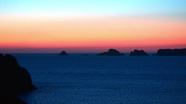 Colour variations at sunset at Tas de Pois, Pointe de Pen-Hir, promontory of the Crozon peninsula in Finist&egrave;re, Brittany, France