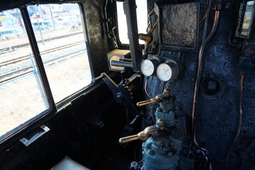 蒸気機関車の運転席